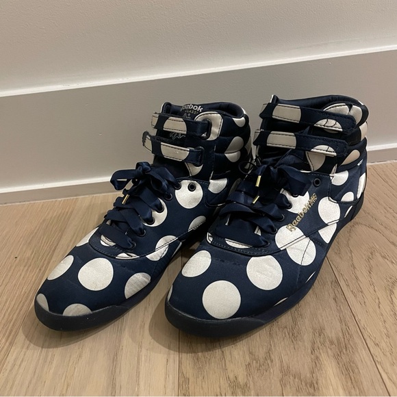 Reebok x ASOS White | Freestyle Satin Dot Sneakers - Picture 3 of 7